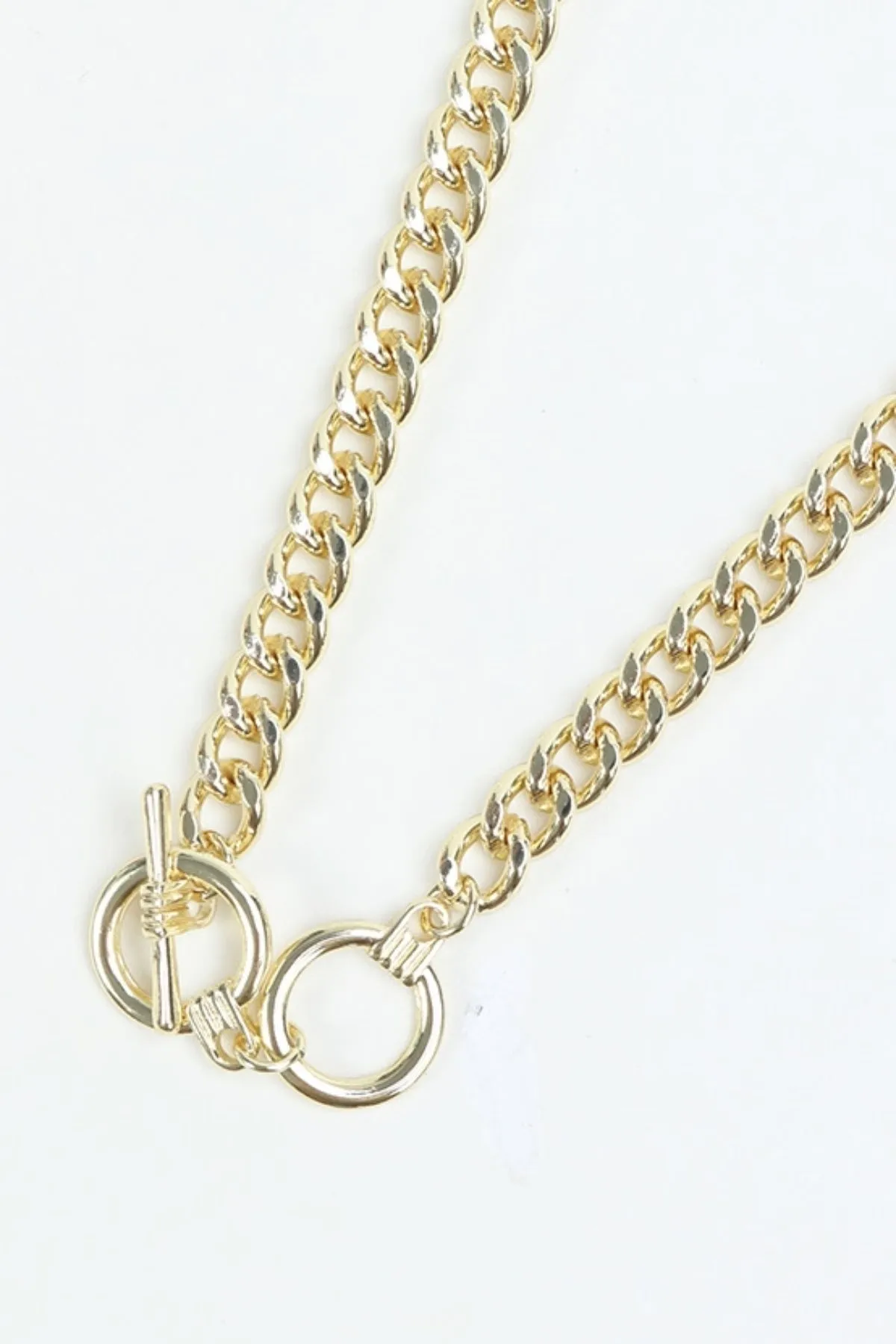 Gold T-Bar Chain Necklace