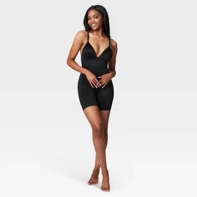 New - ASSETS by SPANX Women's Flawless Finish Plunge Bodysuit